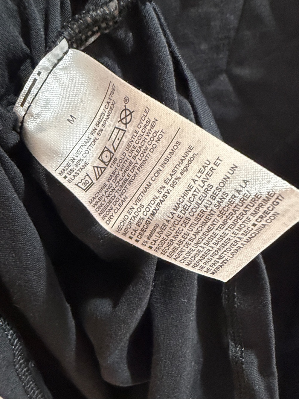 NWT Old Navy Maternity Women's Black Long-Sleeve Crewneck Top - Picture 4 of 4